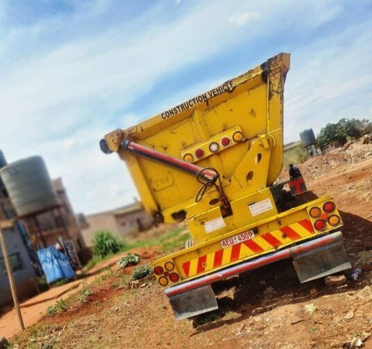 34 tonne side tipper Henreid